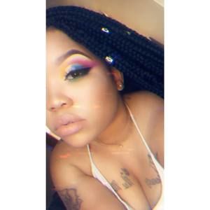 Meet your Posher, Danielle